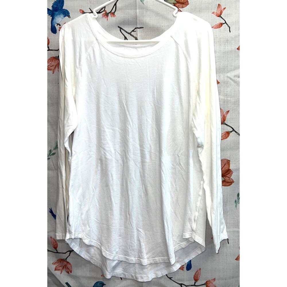 White Long Sleeve Raglan Tunic Shirt Round Neckline Very Soft Lightweight